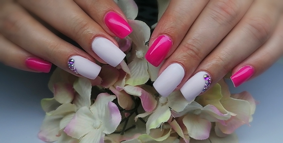 Kinga "Knk" Nails