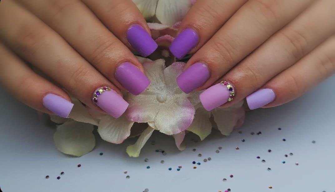 Kinga "Knk" Nails